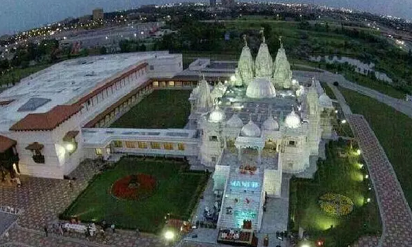 HINDU SECT TRAFFICKING INDIAN LABOURERS FOR WORK ON US TEMPLE